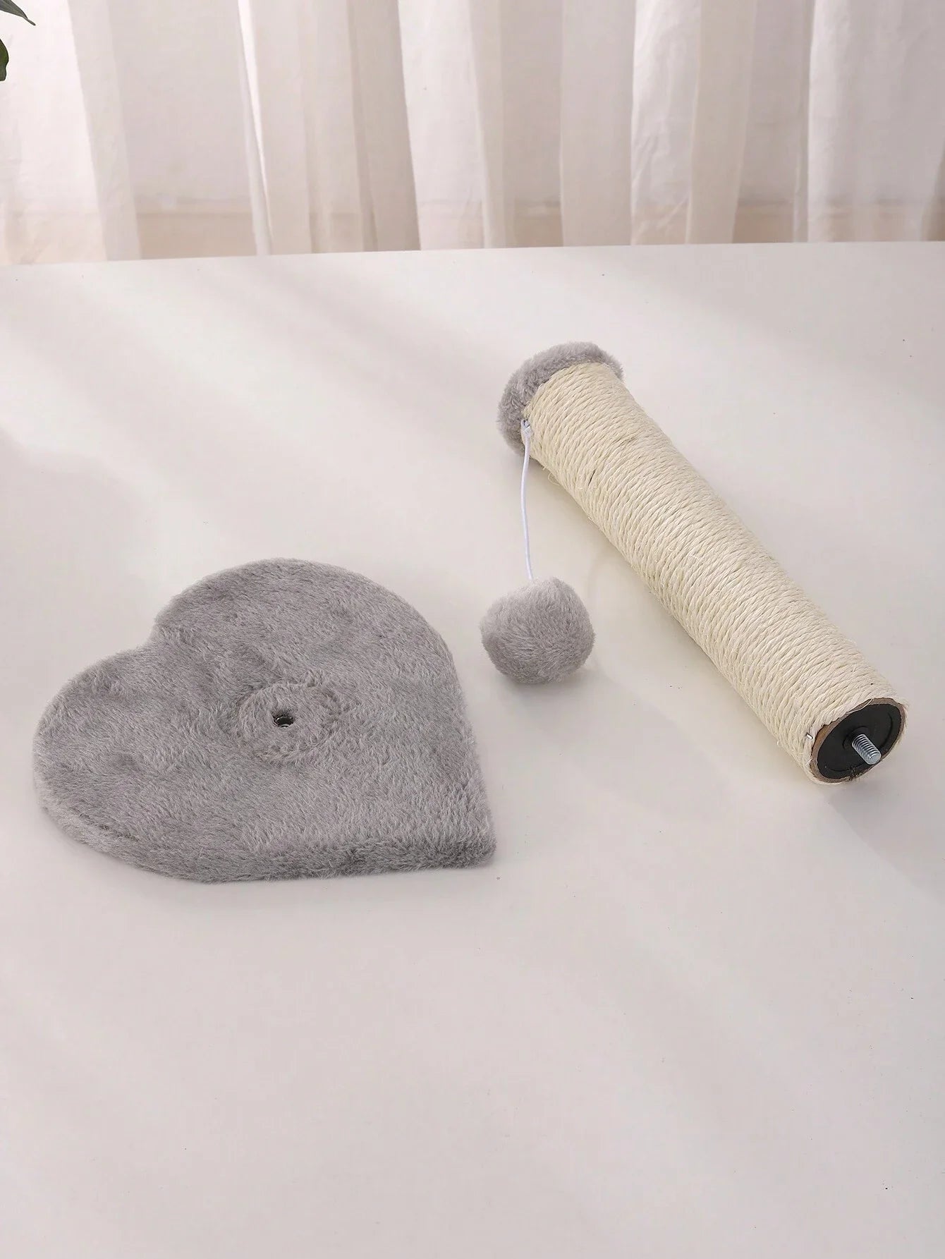 Ball And Cat Scratch Toy - Smart cat toy